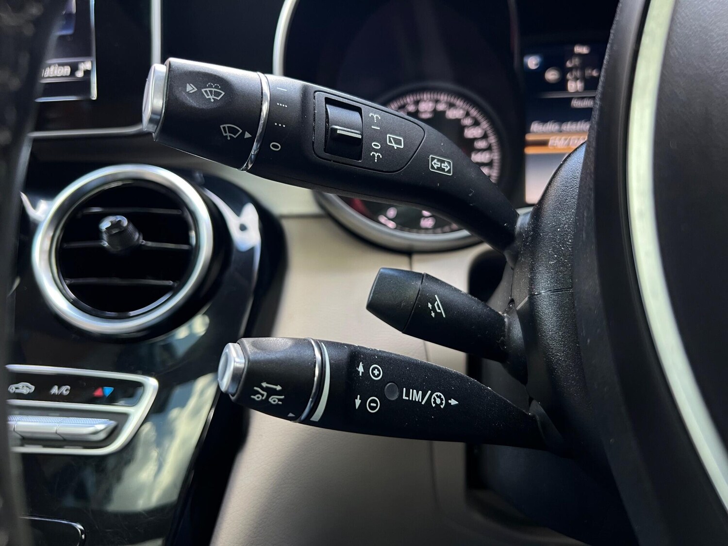 Used Mercedes-Benz GLC 2015 for sale - 78029192: Photo 10