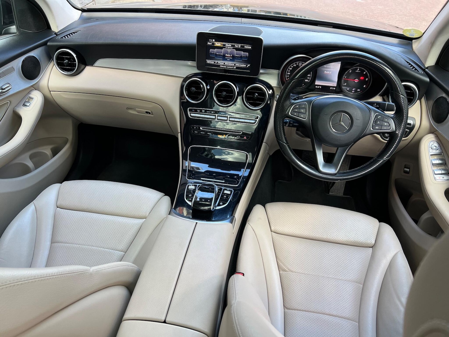 Used Mercedes-Benz GLC 2015 for sale - 78029192: Photo 3