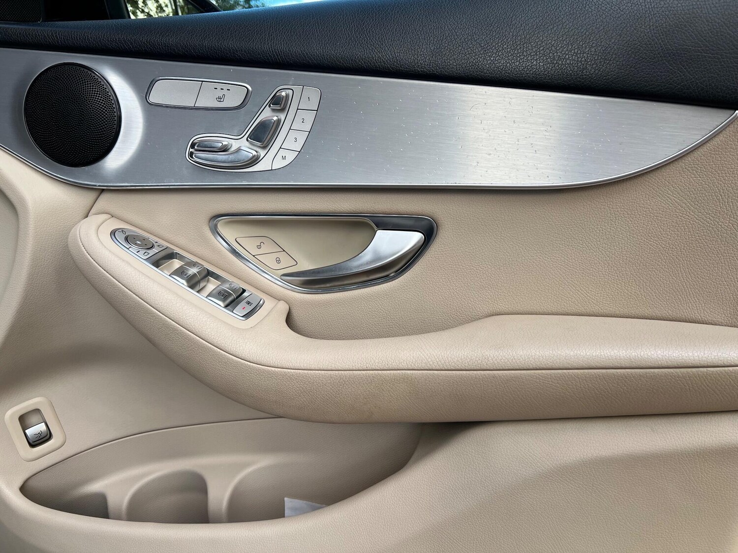 Used Mercedes-Benz GLC 2015 for sale - 78029192: Photo 8