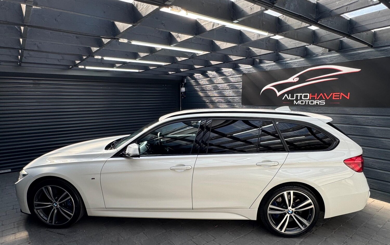 Used BMW 3 Series 2017 for sale - 78002126: Photo 3