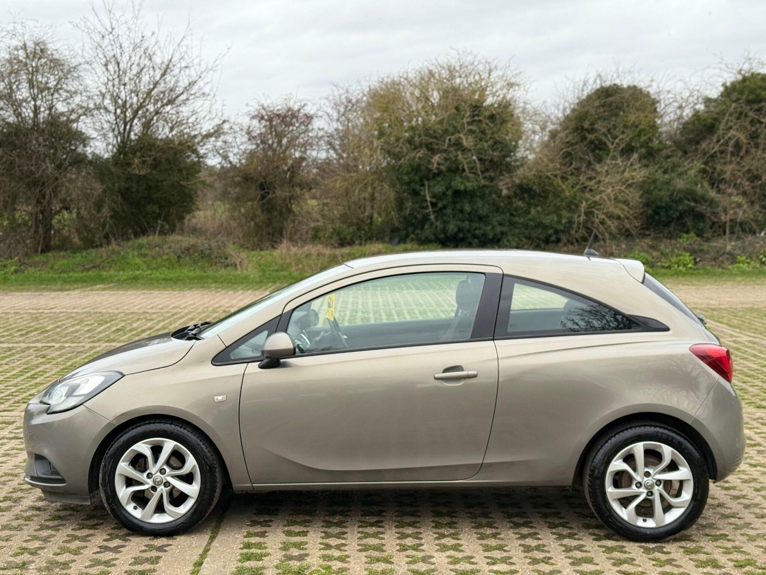 Used Vauxhall Corsa 2015 for sale - 78029176: Photo 8