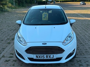 Used Ford Fiesta 2015 for sale - 79197994: Photo