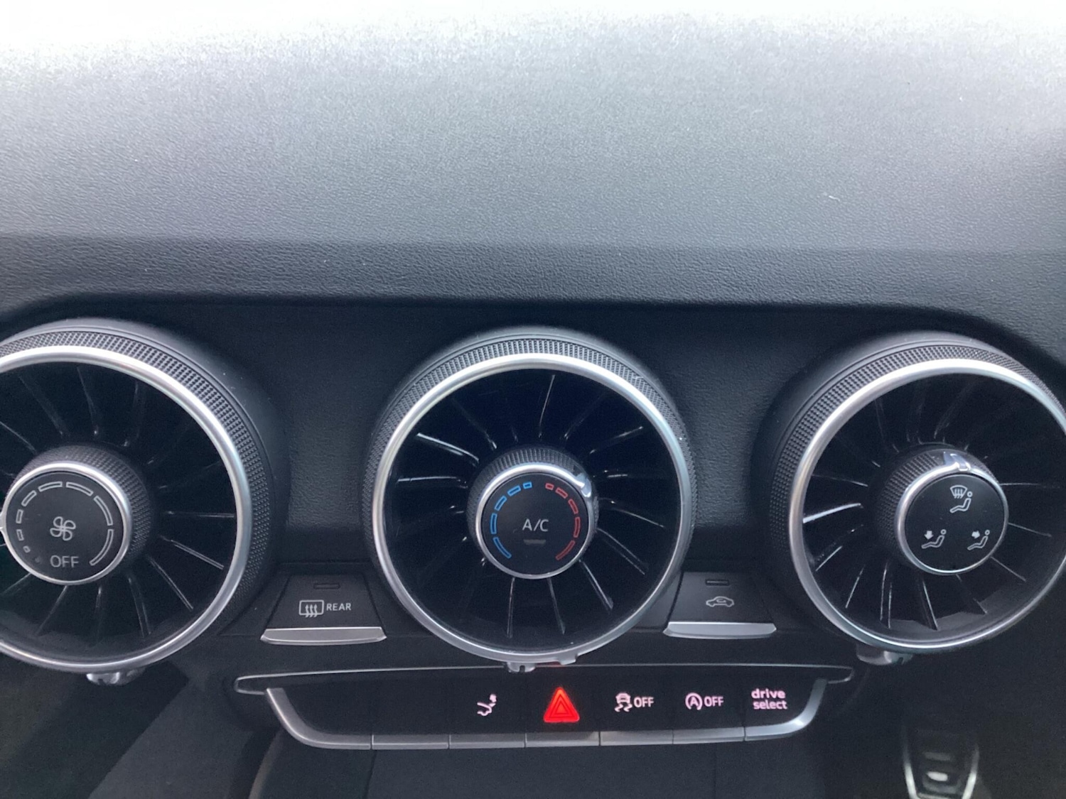 Used Audi TT 2015 for sale - 77879289: Photo 10