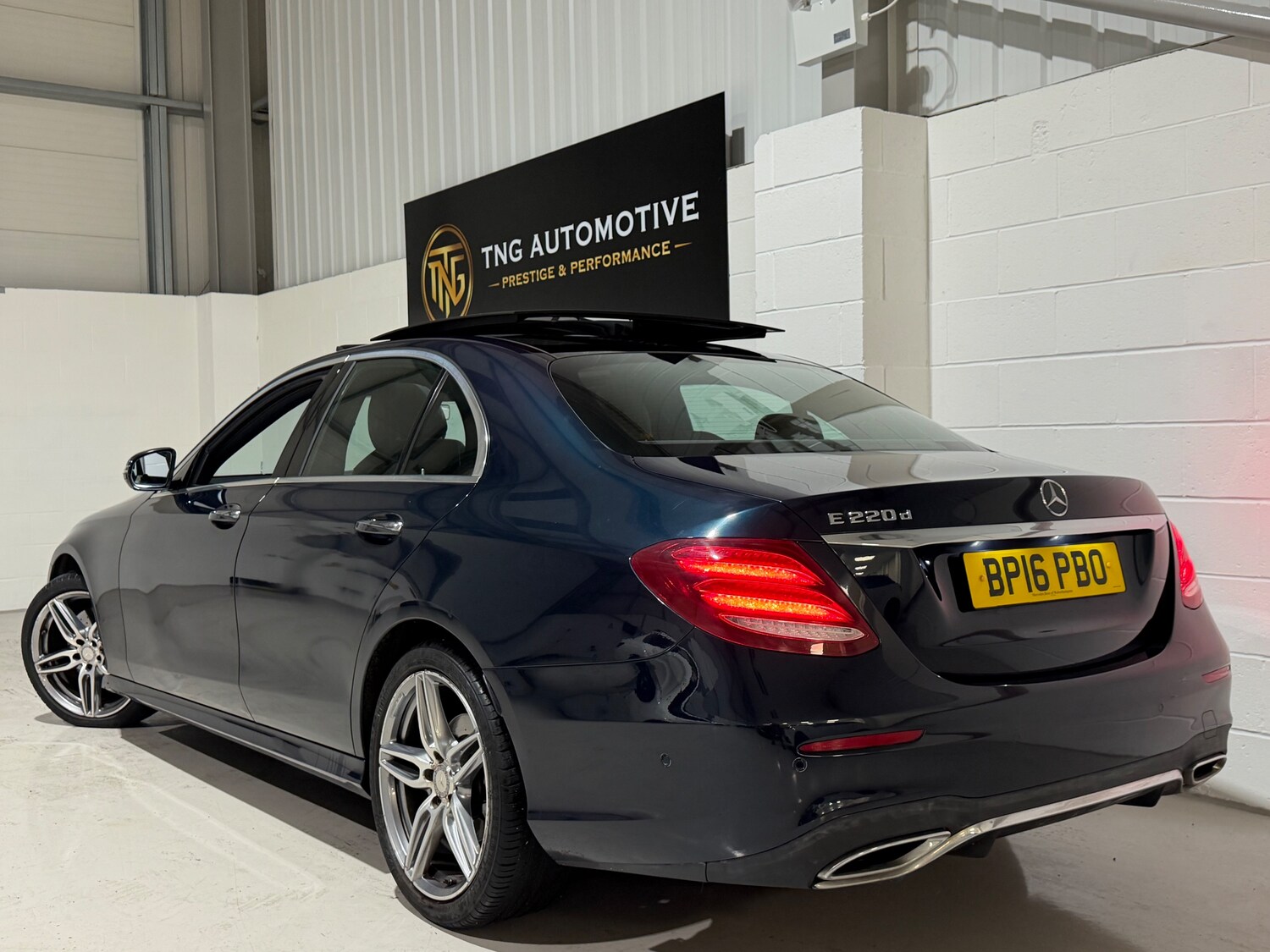 Used Mercedes-Benz E Class 2016 for sale - 77786344: Photo 11