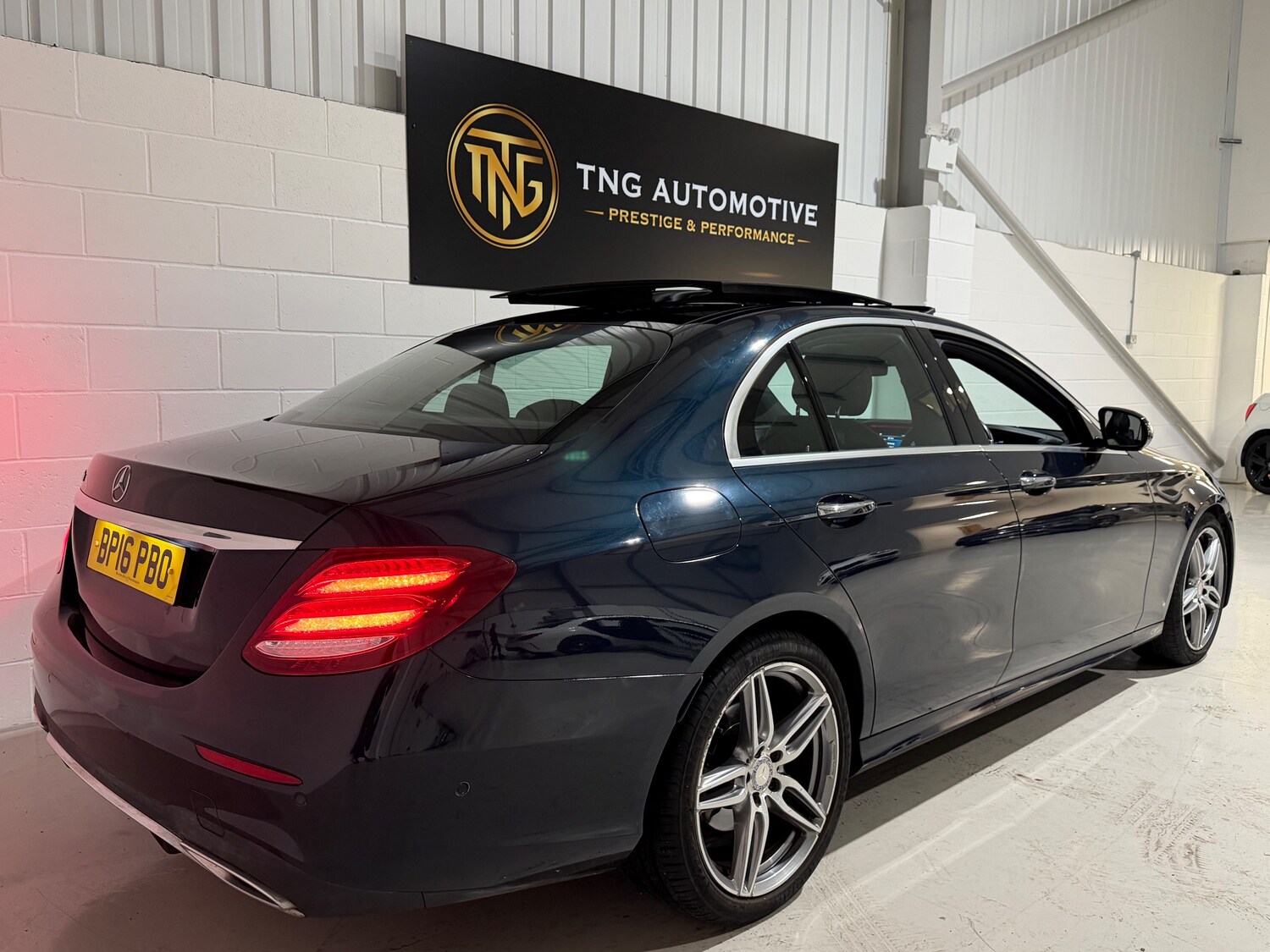 Used Mercedes-Benz E Class 2016 for sale - 77786344: Photo 6