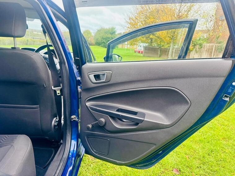 Used Ford Fiesta 2017 for sale - 78098031: Photo 21