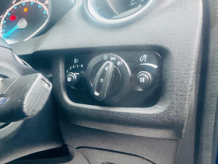 Used Ford Fiesta 2017 for sale - 78098031: Photo 8