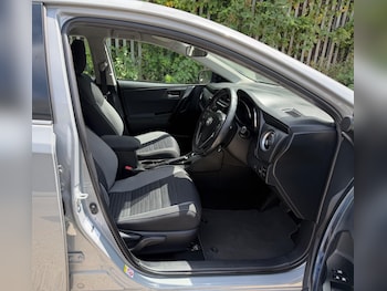 Used Toyota Auris 2019 for sale - 79160392: Photo