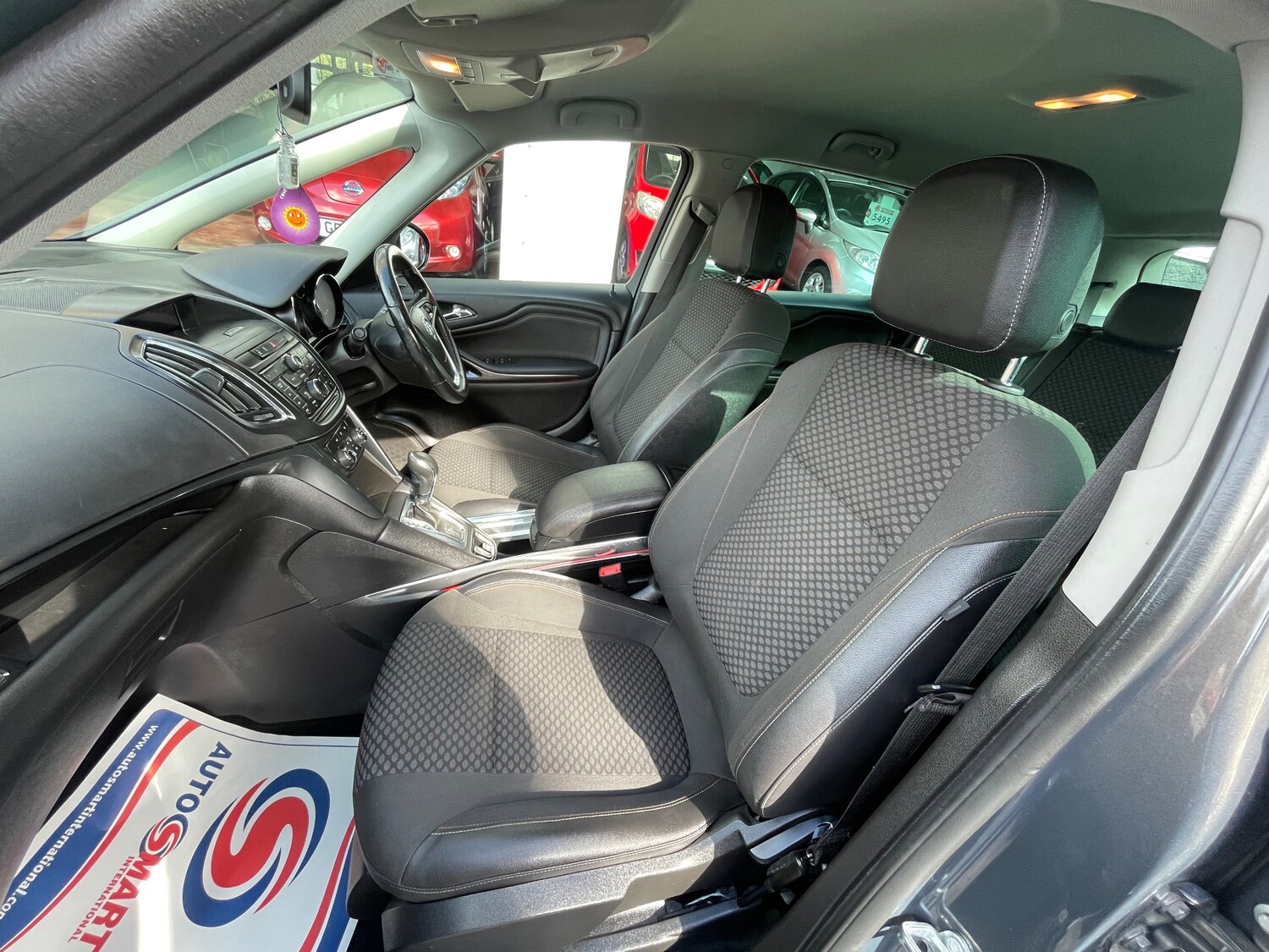 Used Vauxhall Zafira 2015 for sale - 77966522: Photo 11