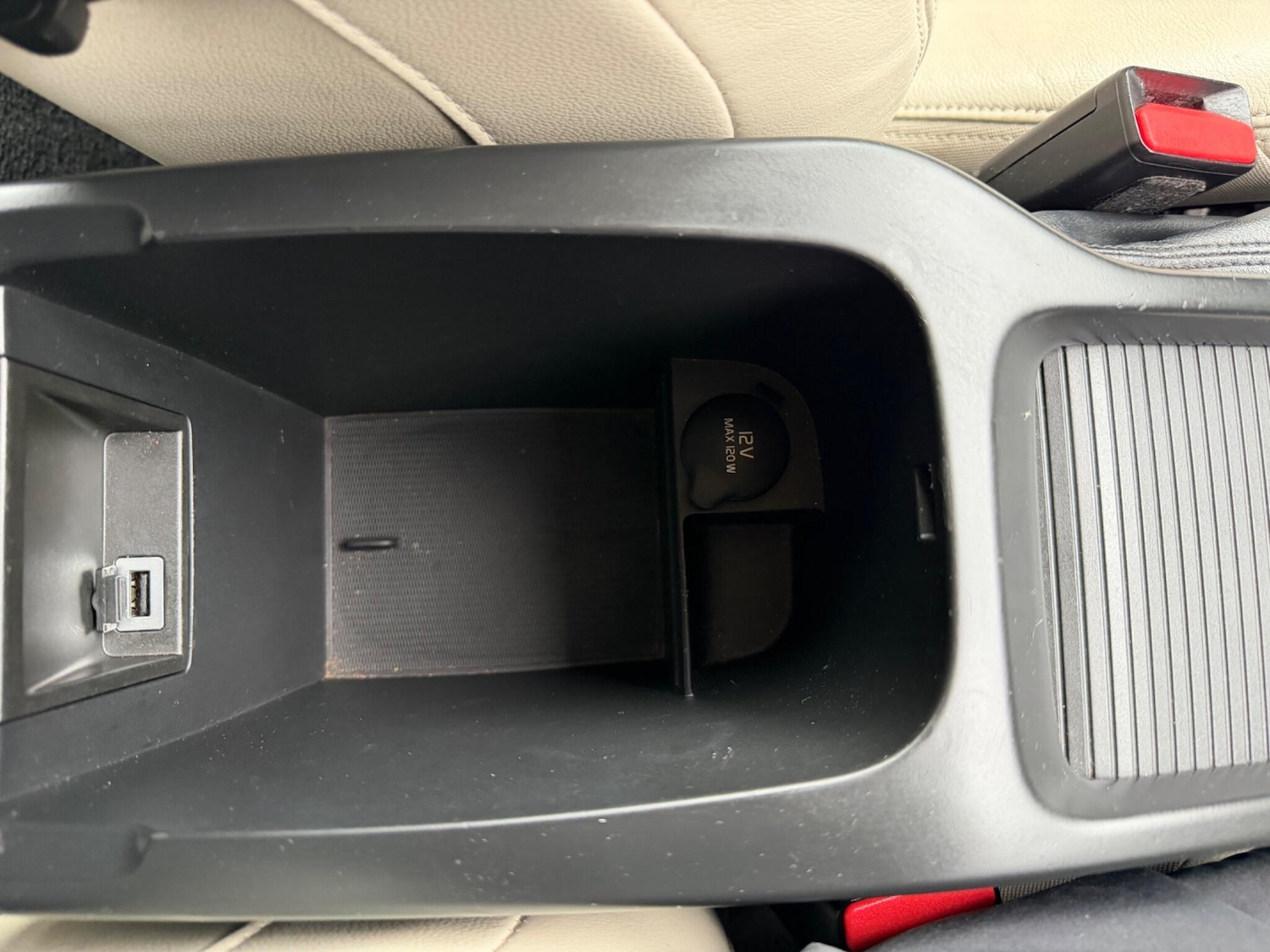 Used Volvo V40 2013 for sale - 78002037: Photo 20