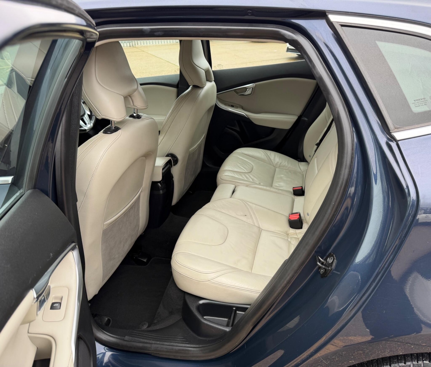 Used Volvo V40 2013 for sale - 78002037: Photo 23