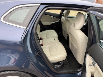 Used Volvo V40 2013 for sale - 78002037: Photo