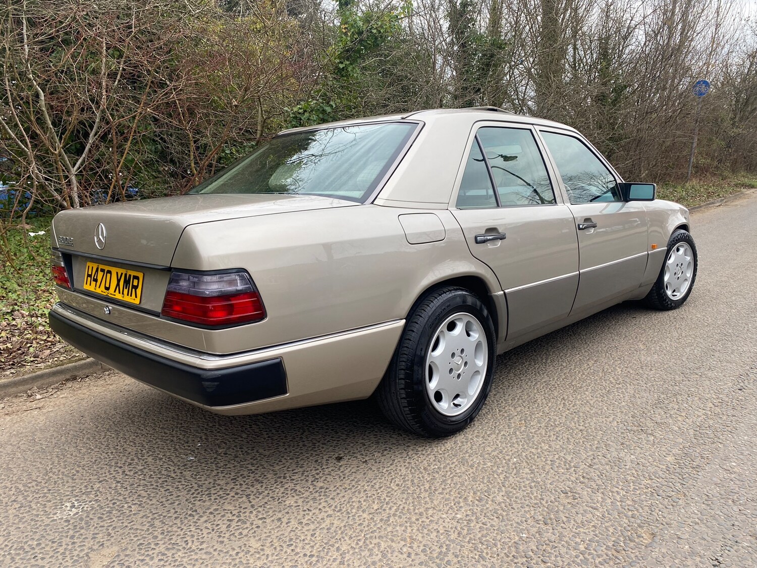 Used Mercedes-Benz E Class 1990 for sale - 78002128: Photo 14