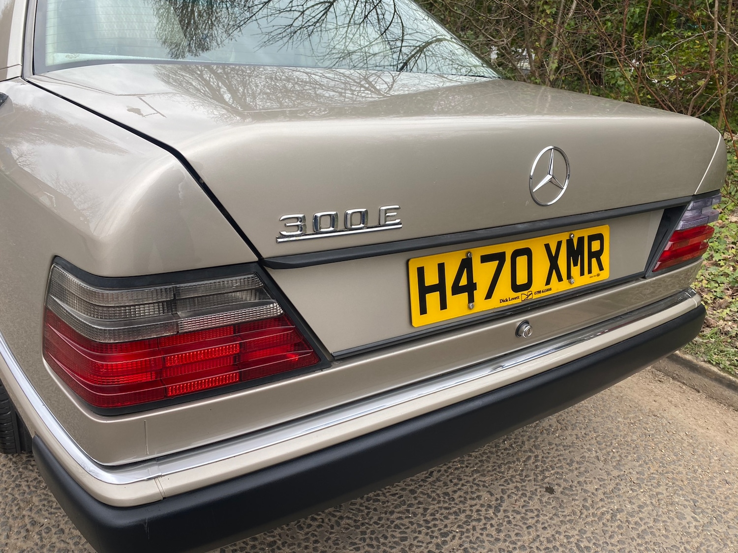 Used Mercedes-Benz E Class 1990 for sale - 78002128: Photo 7