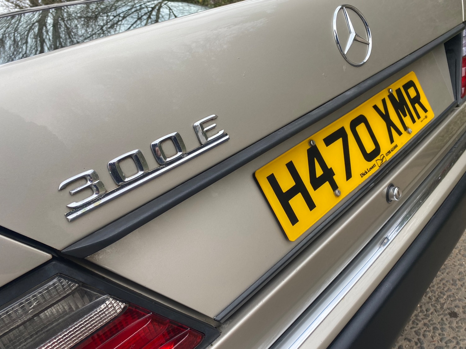 Used Mercedes-Benz E Class 1990 for sale - 78002128: Photo 8