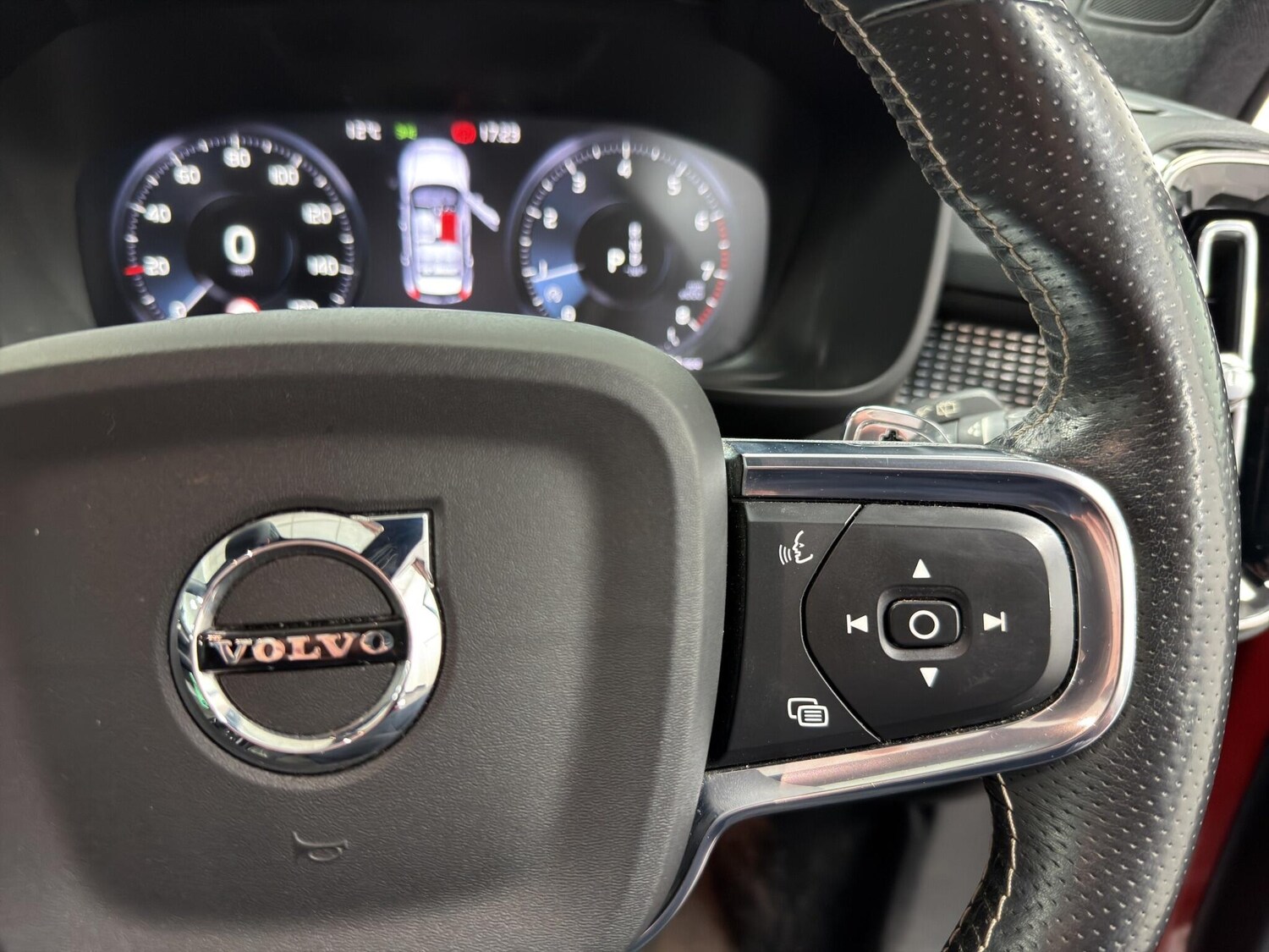 Used Volvo XC40 2018 for sale - 77762472: Photo 13