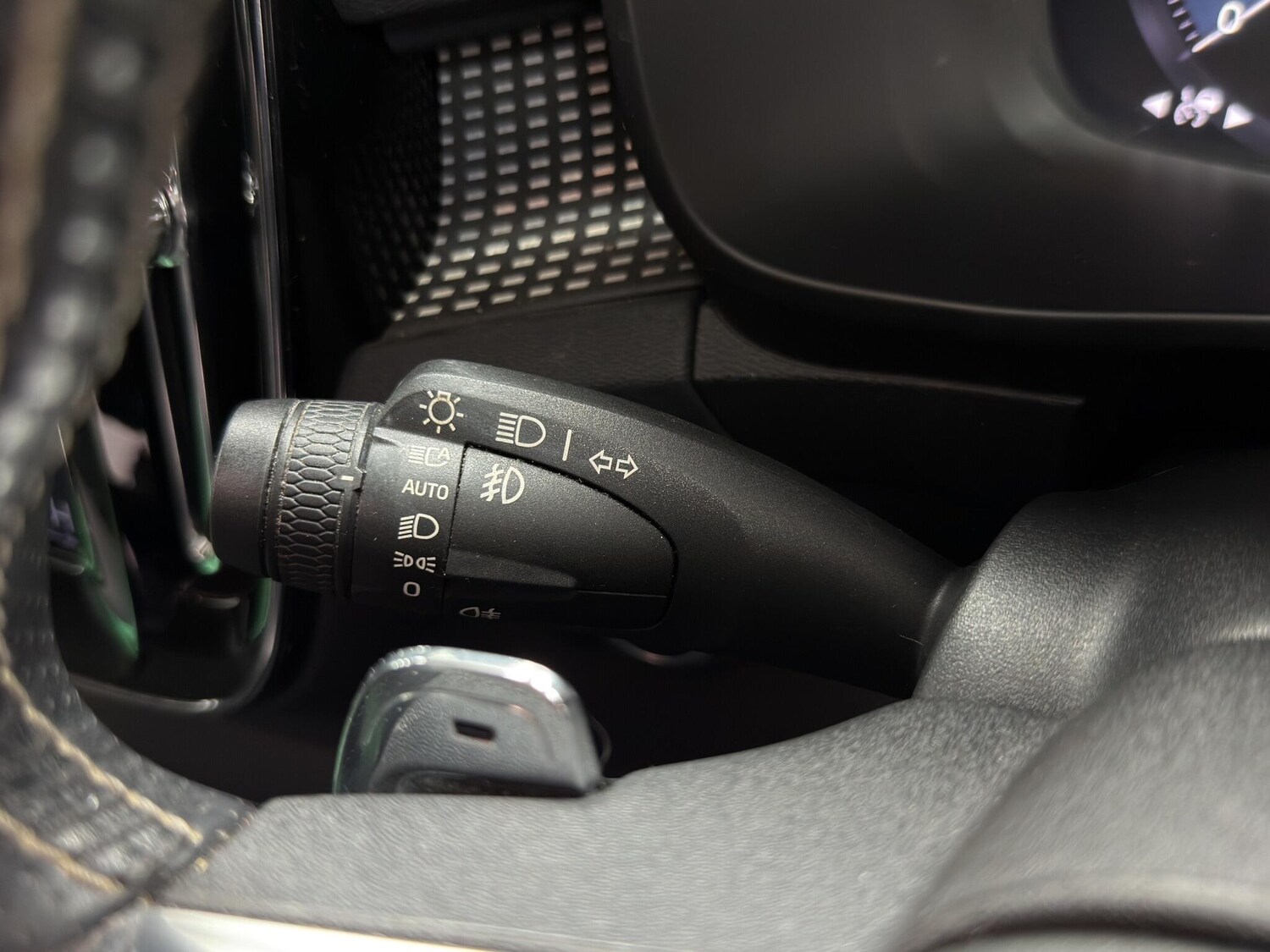 Used Volvo XC40 2018 for sale - 77762472: Photo 14