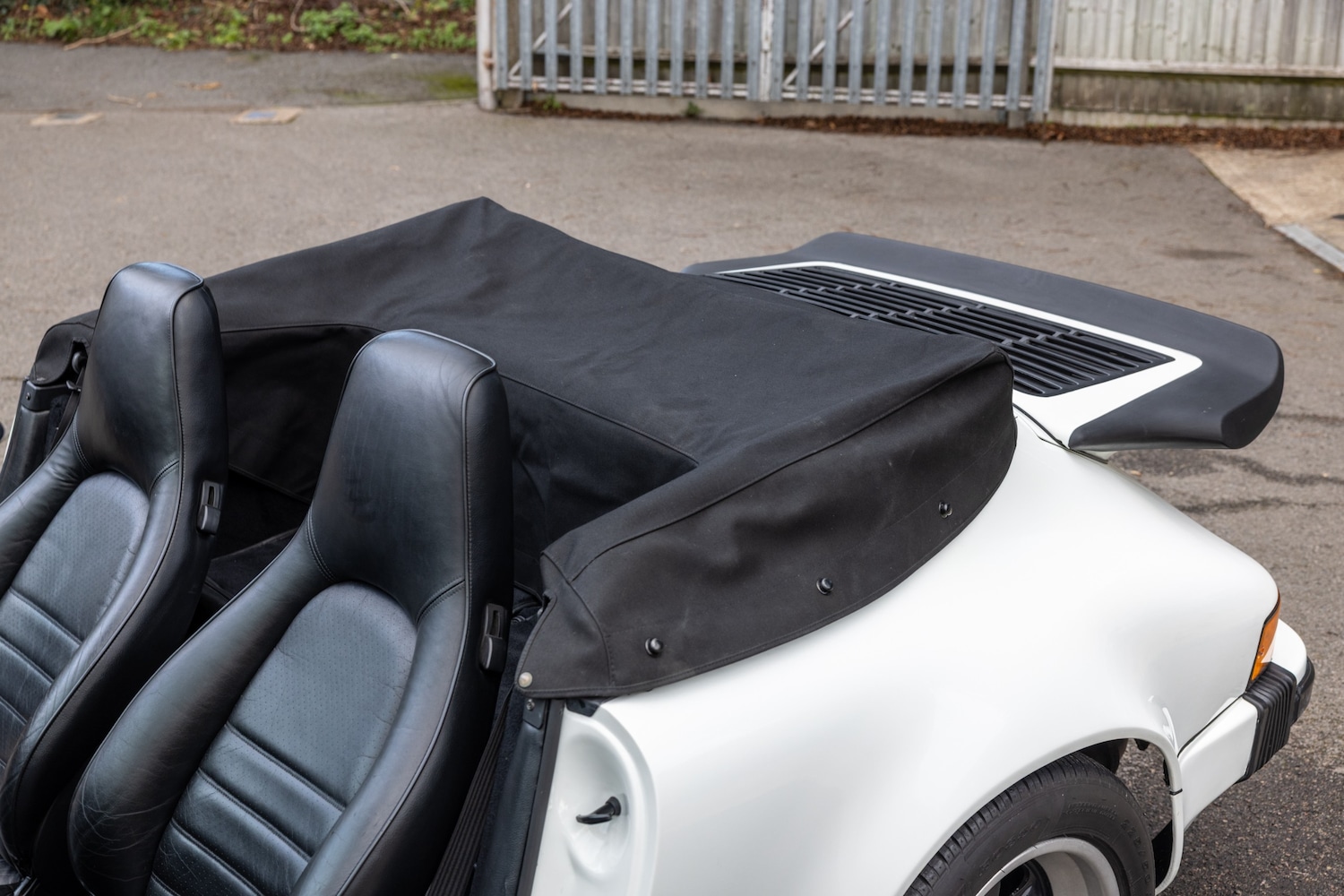 Used Porsche 911 for sale - 77927664: Photo 23