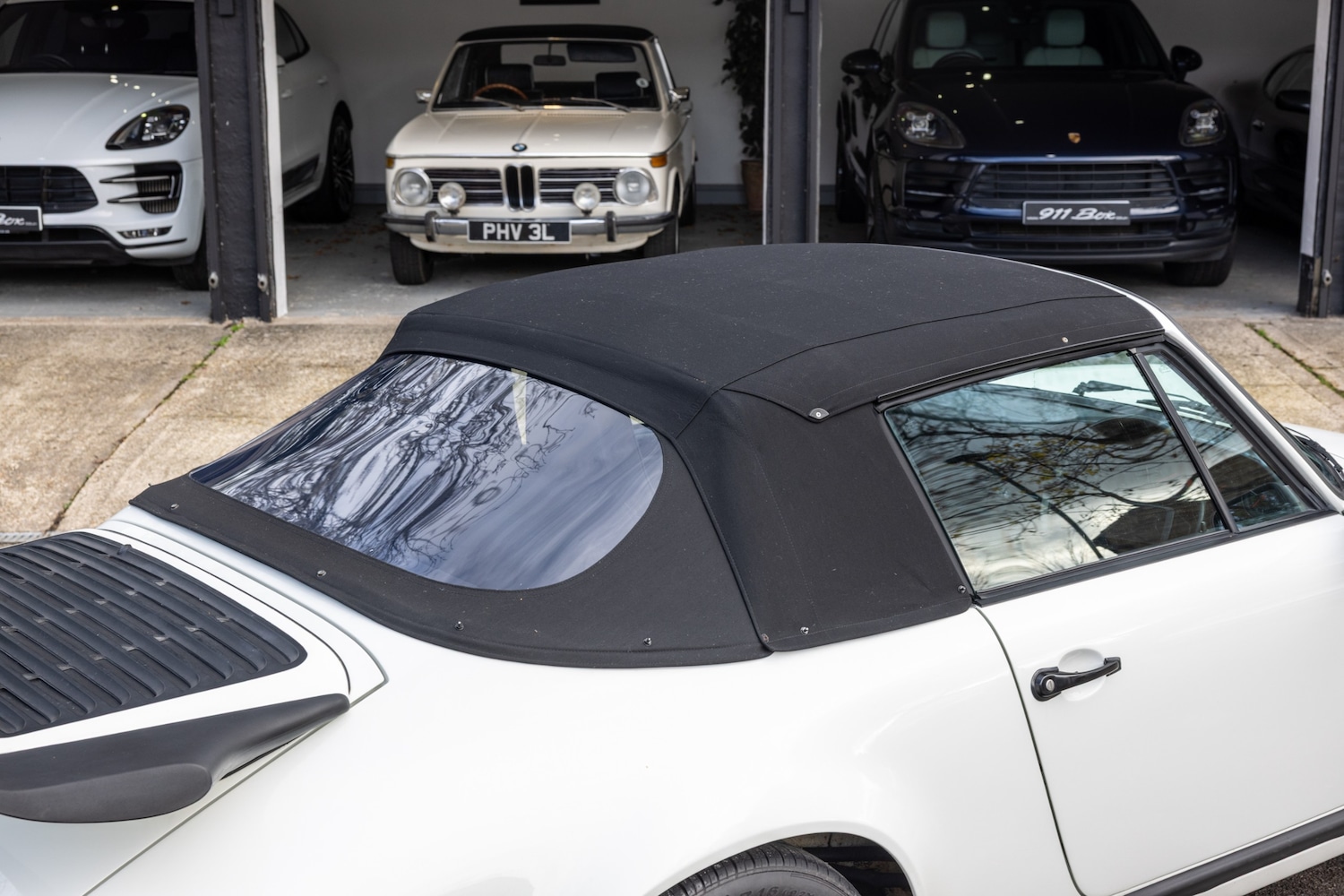 Used Porsche 911 for sale - 77927664: Photo 25