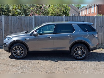 Used Land Rover Discovery Sport 2017 for sale - 78459172: Photo