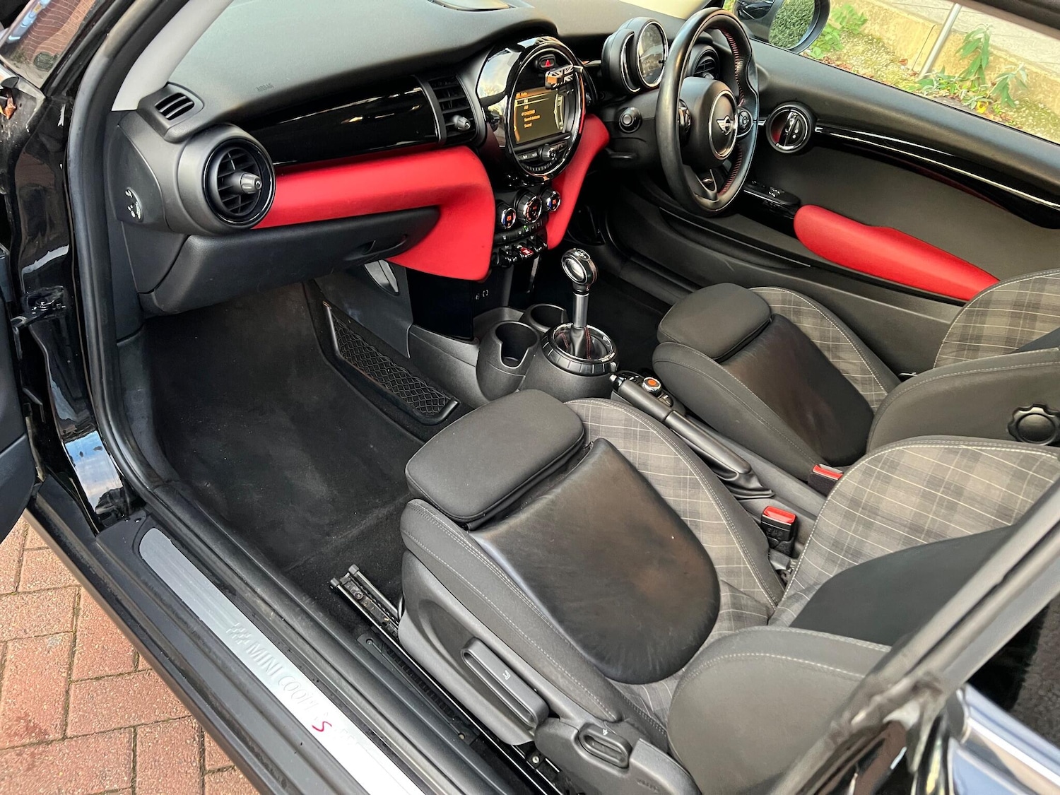 Used MINI Hatch 2016 for sale - 78029245: Photo 2