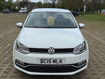 Used Volkswagen Polo 2015 for sale - 78331793: Photo