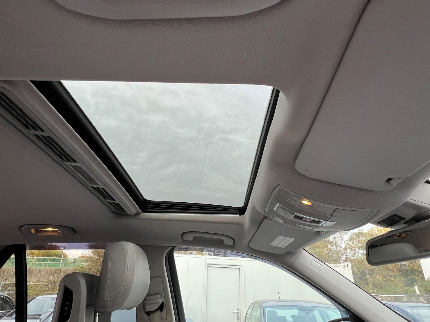 Used Mercedes-Benz M Class 2012 for sale - 78029202: Photo 6