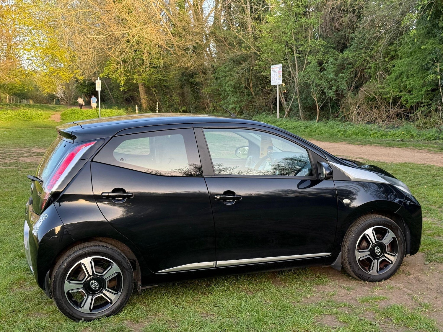 Used Toyota AYGO 2015 for sale - 78182677: Photo 13