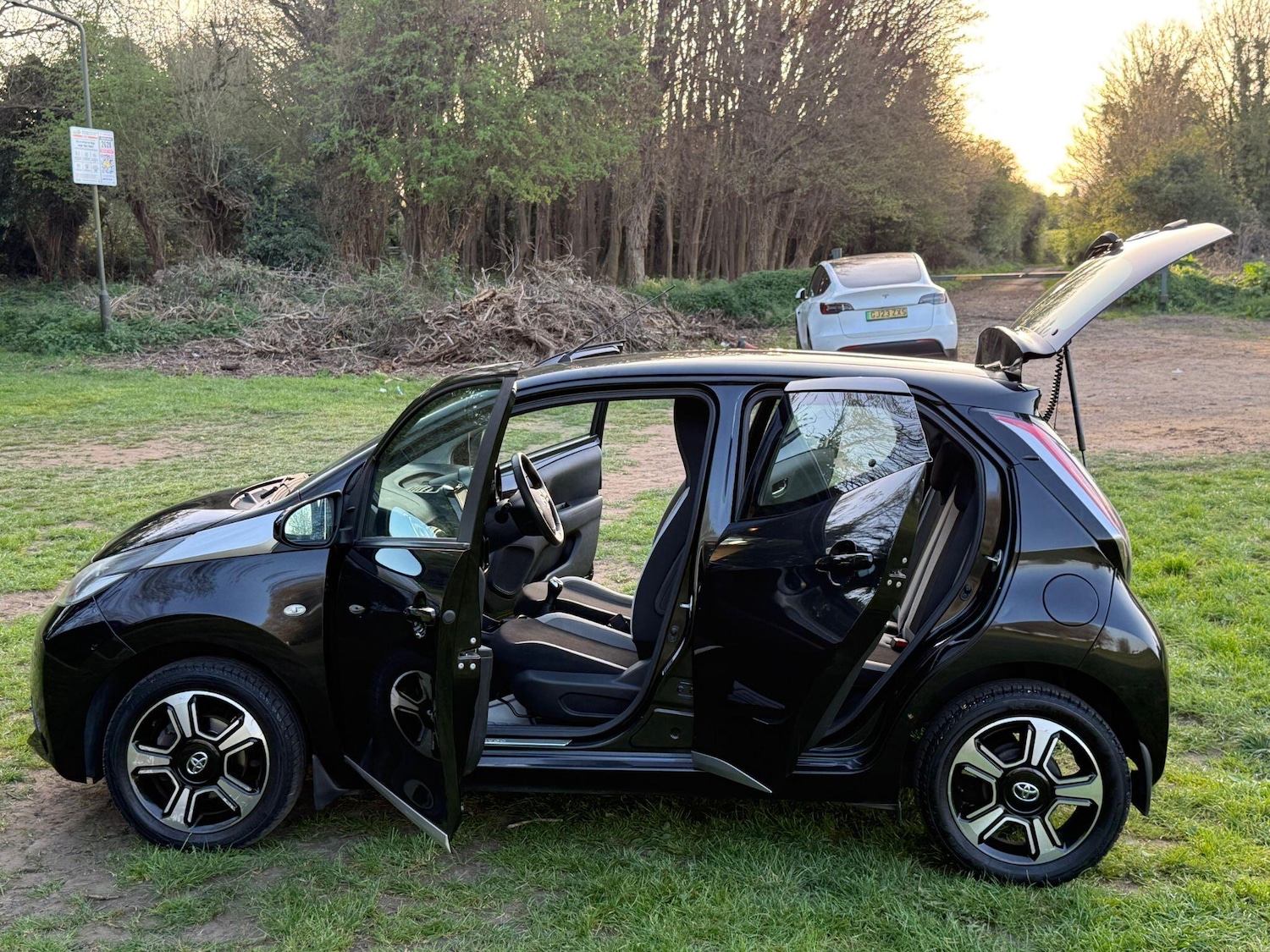 Used Toyota AYGO 2015 for sale - 78182677: Photo 23