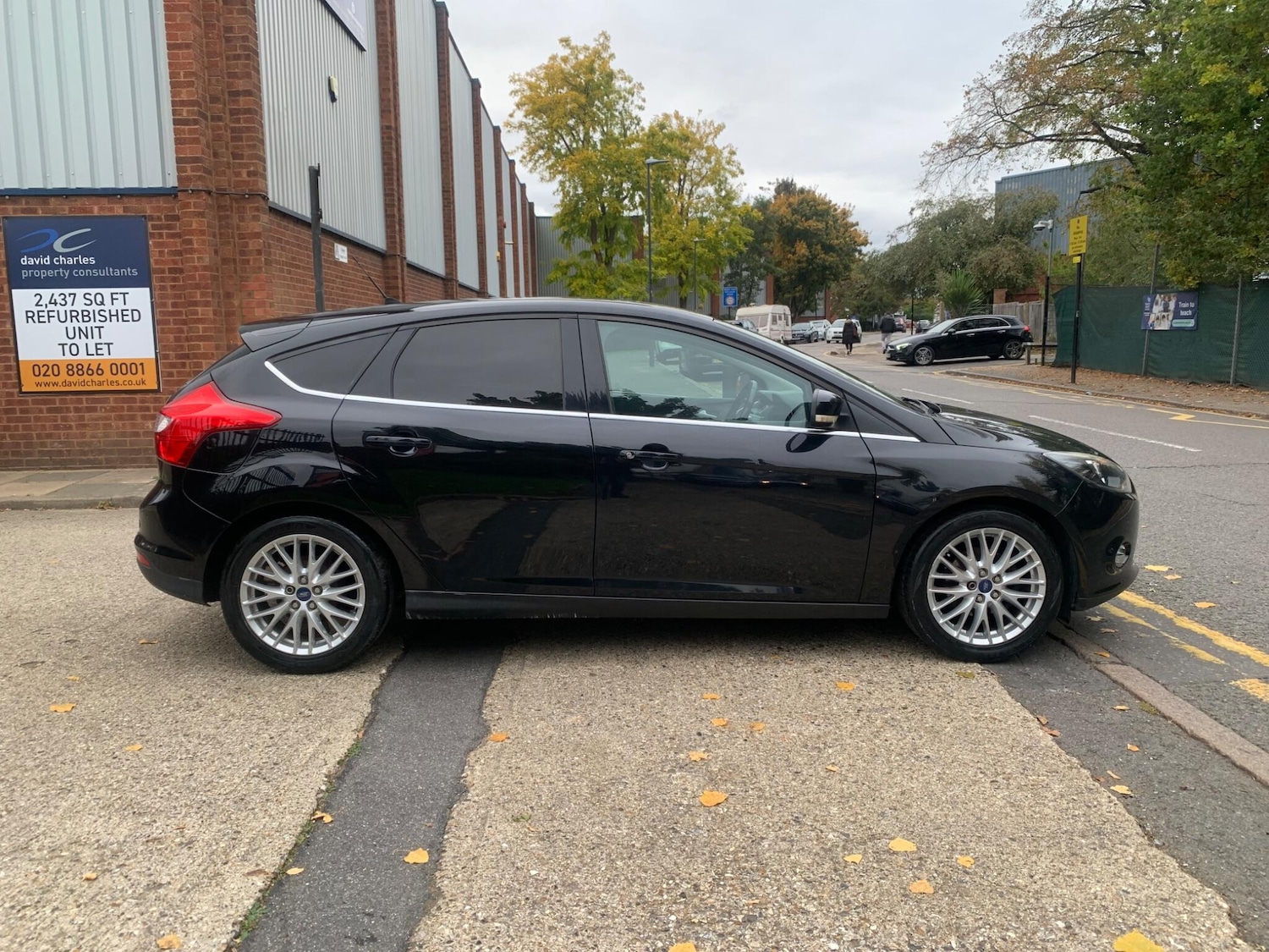 Used Ford Focus 2011 for sale - 78009366: Photo 9