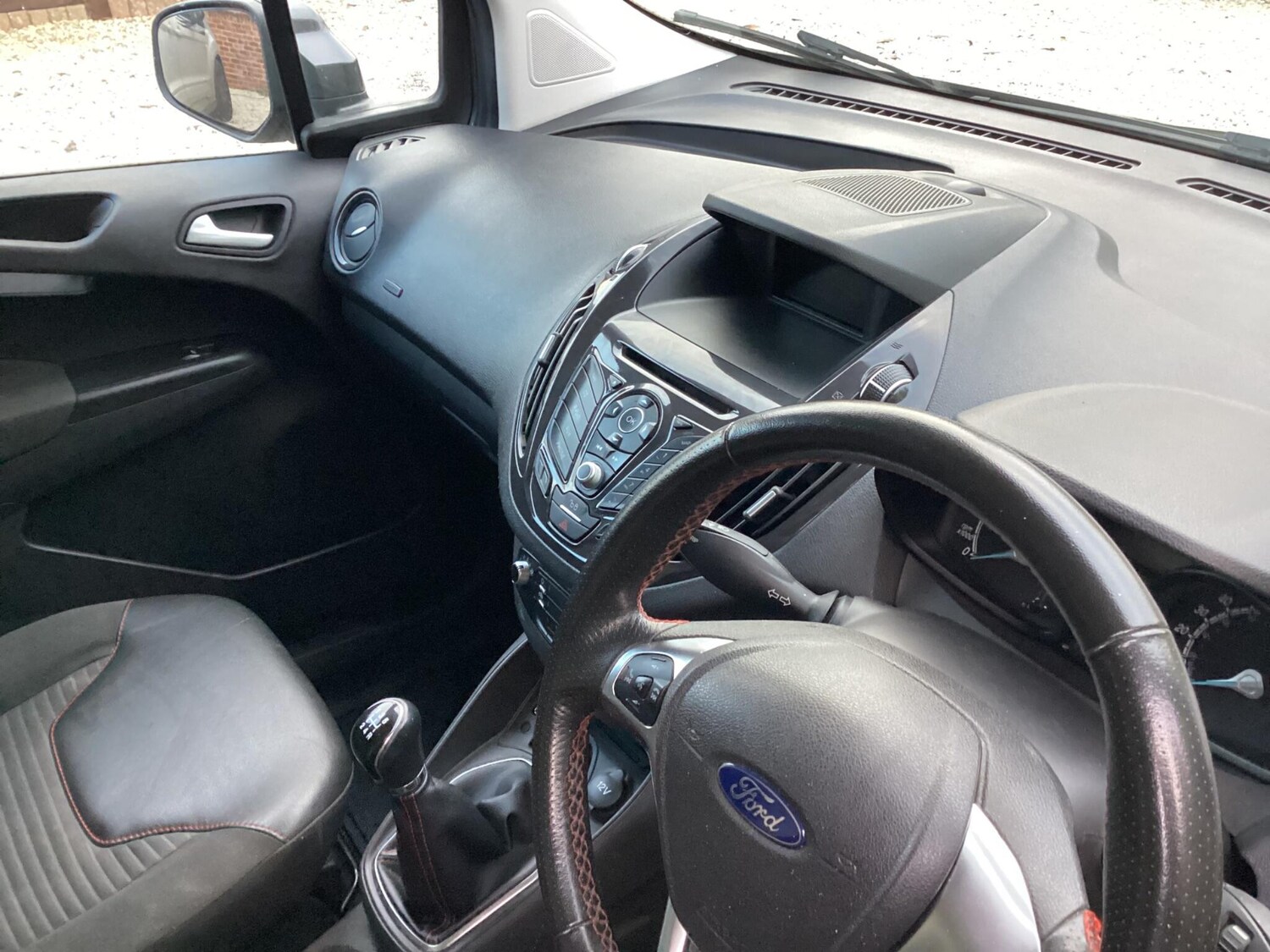 Used Ford Transit Courier 2018 for sale - 77879281: Photo 16