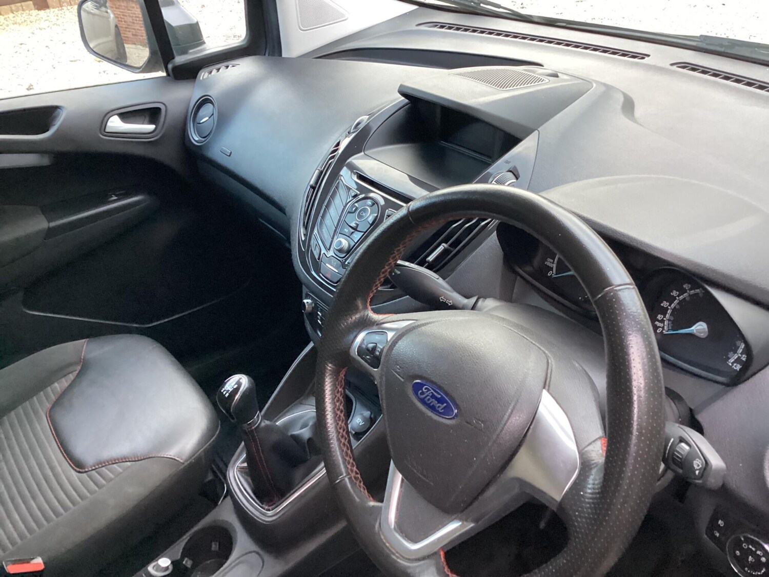 Used Ford Transit Courier 2018 for sale - 77879281: Photo 19