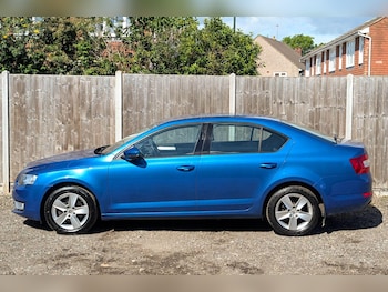 Used Skoda Octavia 2015 for sale - 78608082: Photo