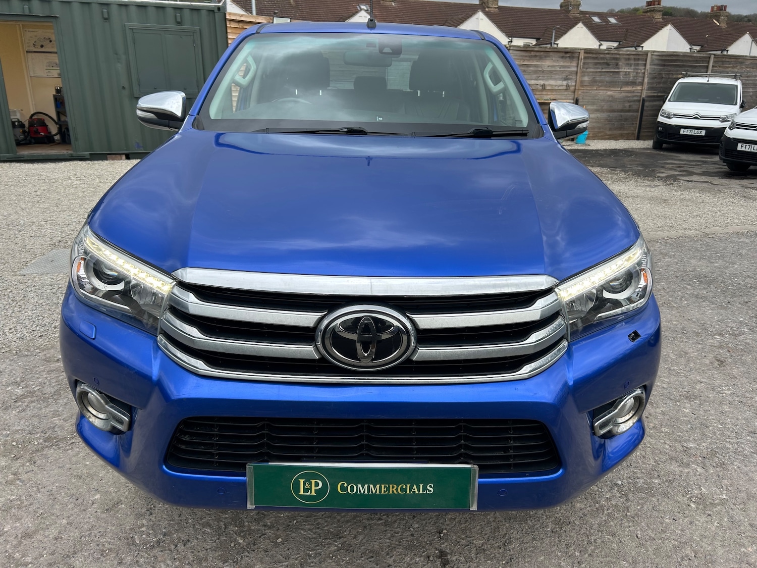 Used Toyota Hilux 2017 for sale - 78182680: Photo 1