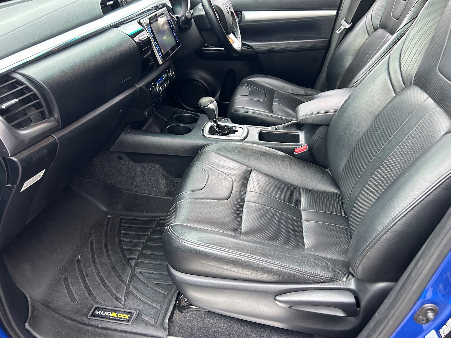 Used Toyota Hilux 2017 for sale - 78182680: Photo 14