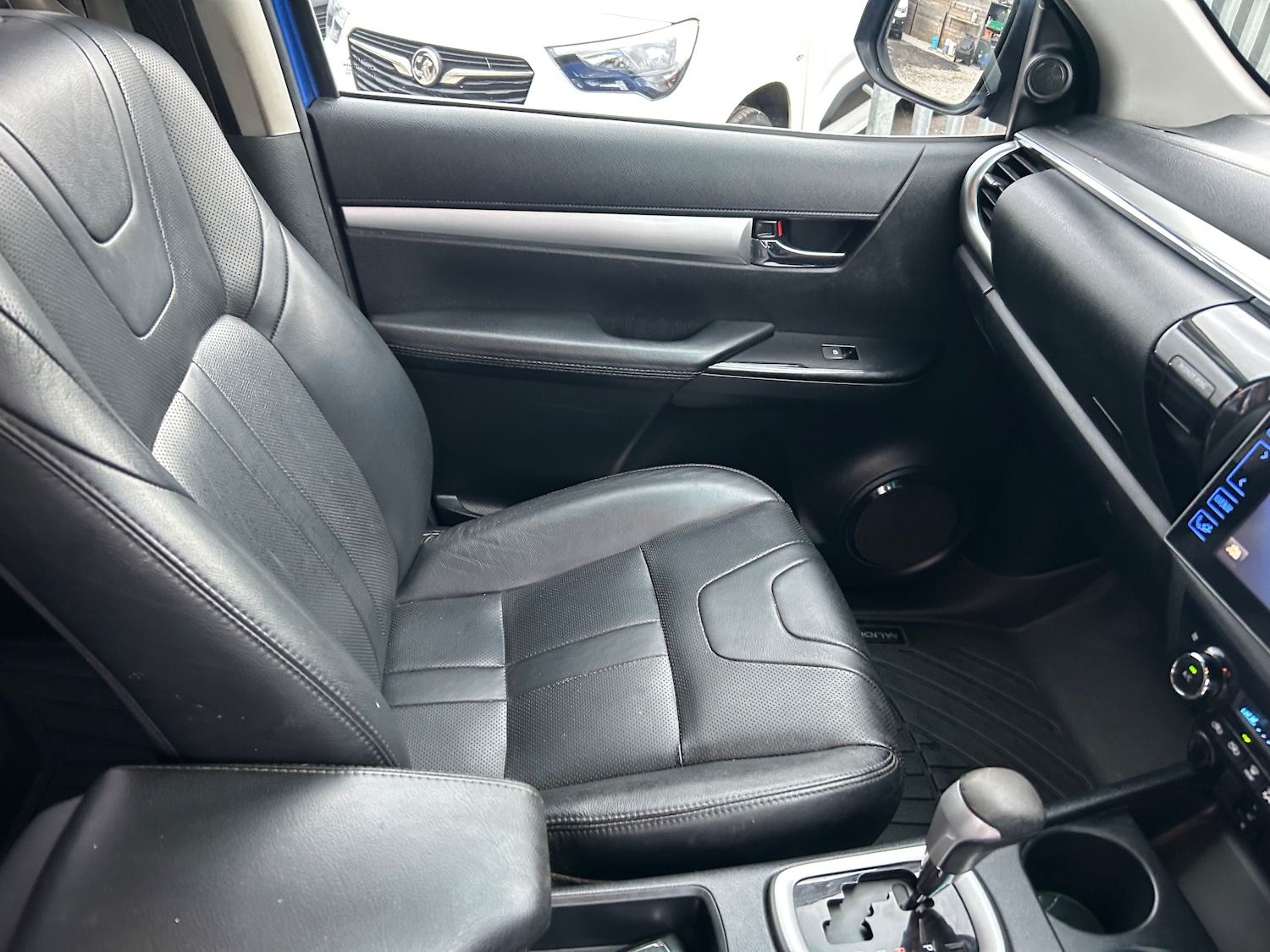 Used Toyota Hilux 2017 for sale - 78182680: Photo 23