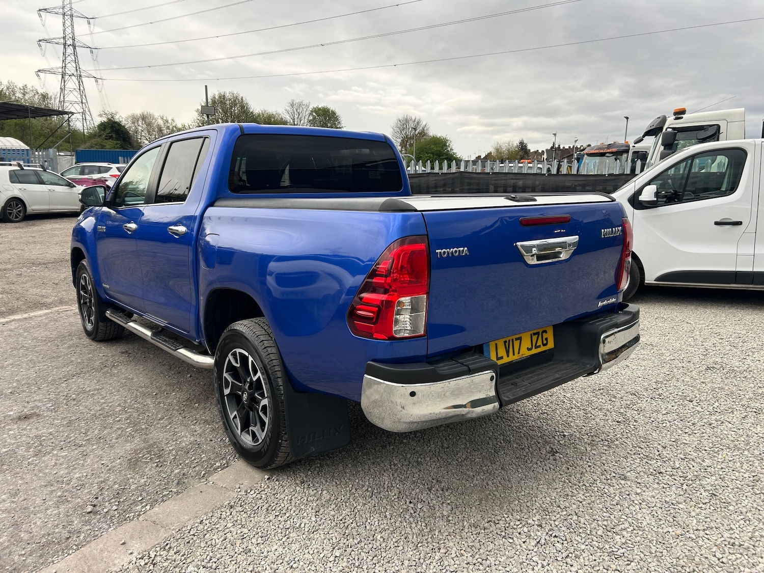 Used Toyota Hilux 2017 for sale - 78182680: Photo 3