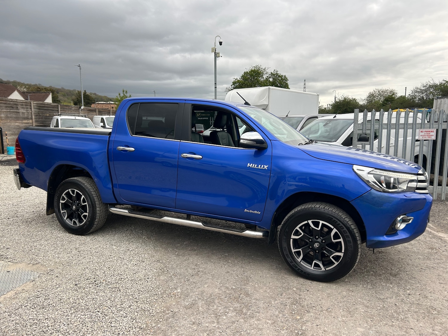 Used Toyota Hilux 2017 for sale - 78182680: Photo 4