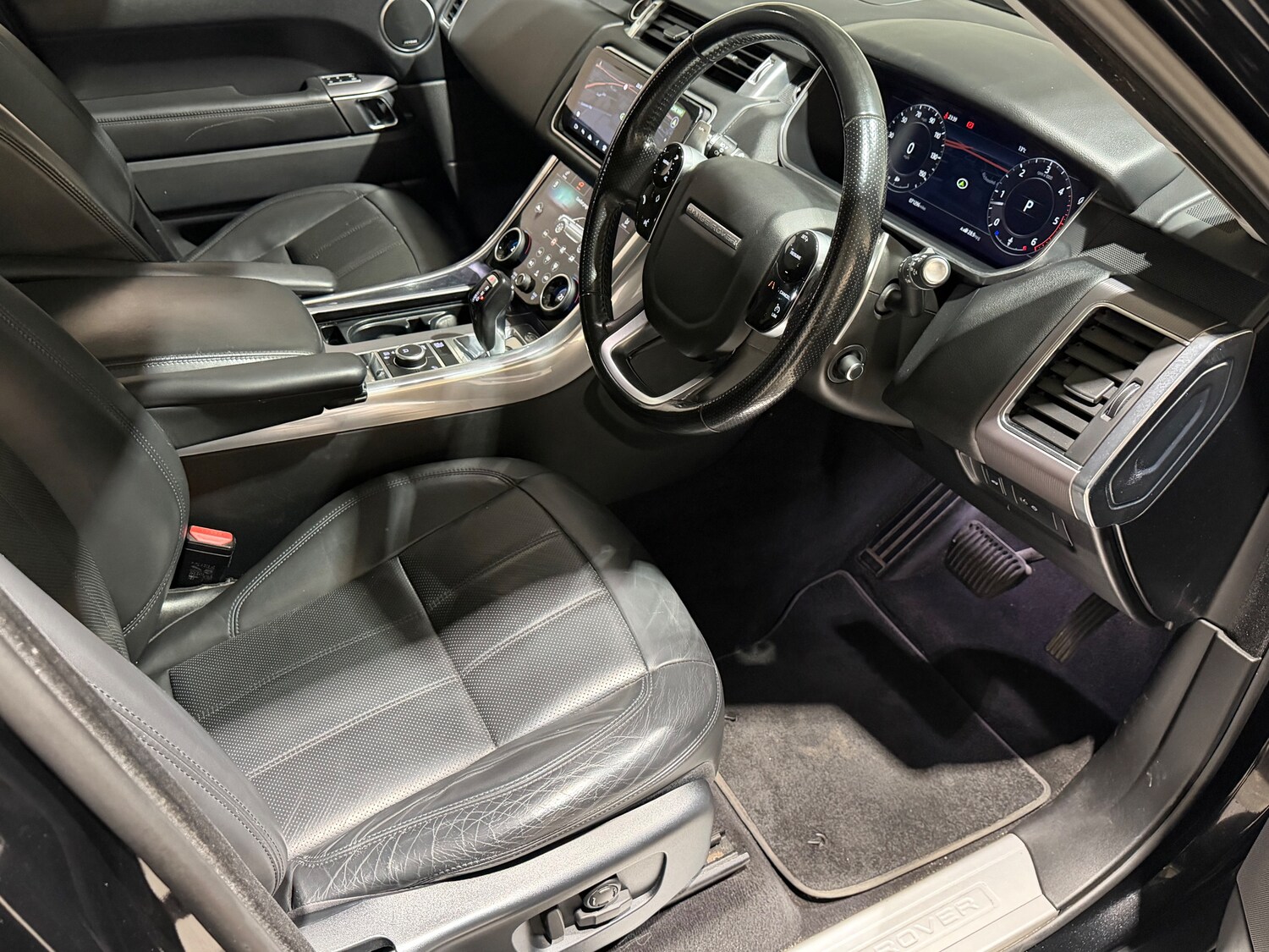 Used Land Rover Range Rover Sport 2018 for sale - 78107183: Photo 15