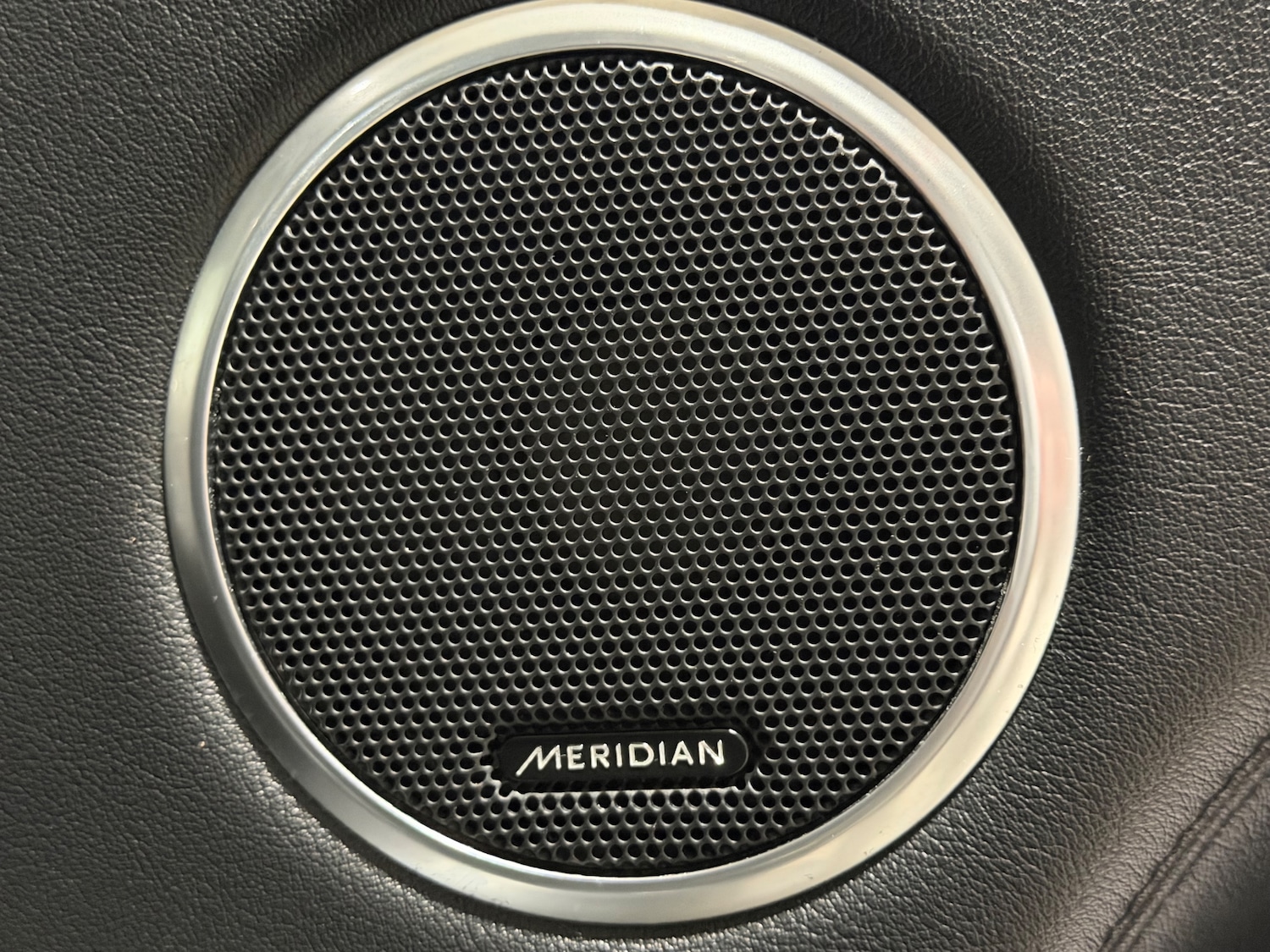 Used Land Rover Range Rover Sport 2018 for sale - 78107183: Photo 2