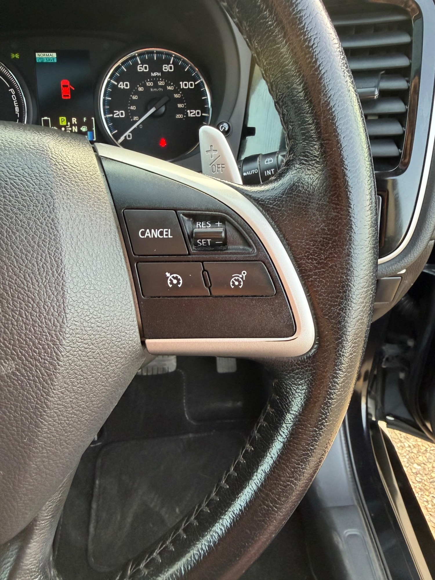 Used Mitsubishi Outlander 2015 for sale - 78001942: Photo 13