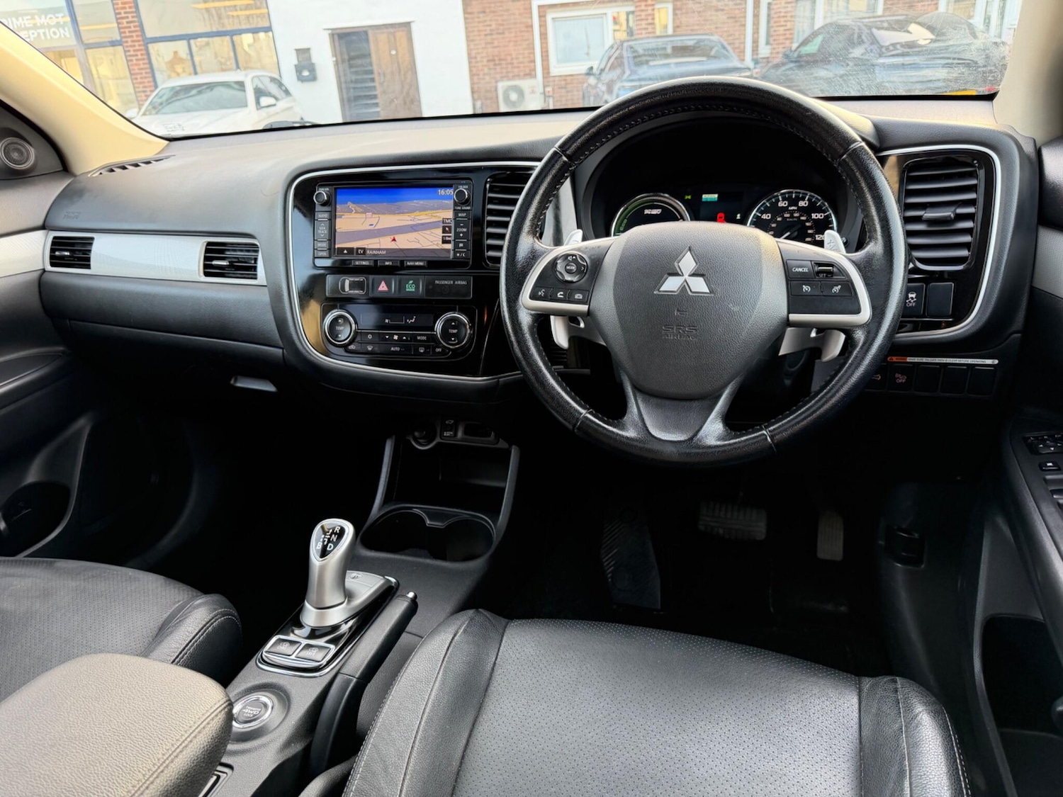 Used Mitsubishi Outlander 2015 for sale - 78001942: Photo 2