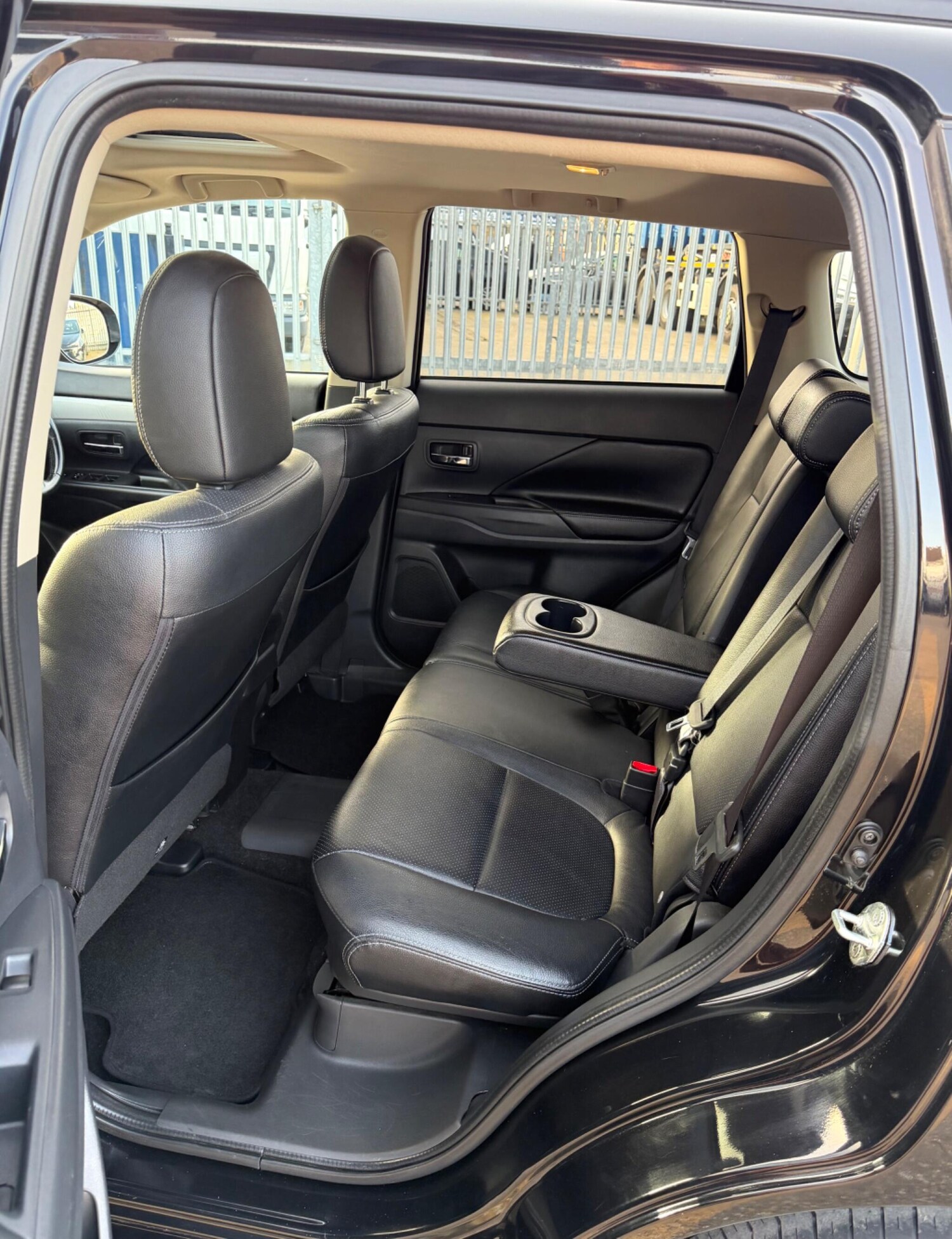 Used Mitsubishi Outlander 2015 for sale - 78001942: Photo 22