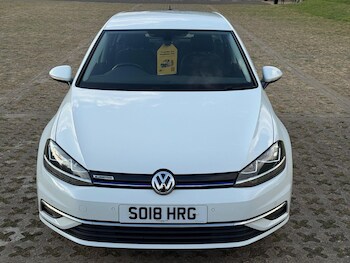 Used Volkswagen Golf 2018 for sale - 78479880: Photo
