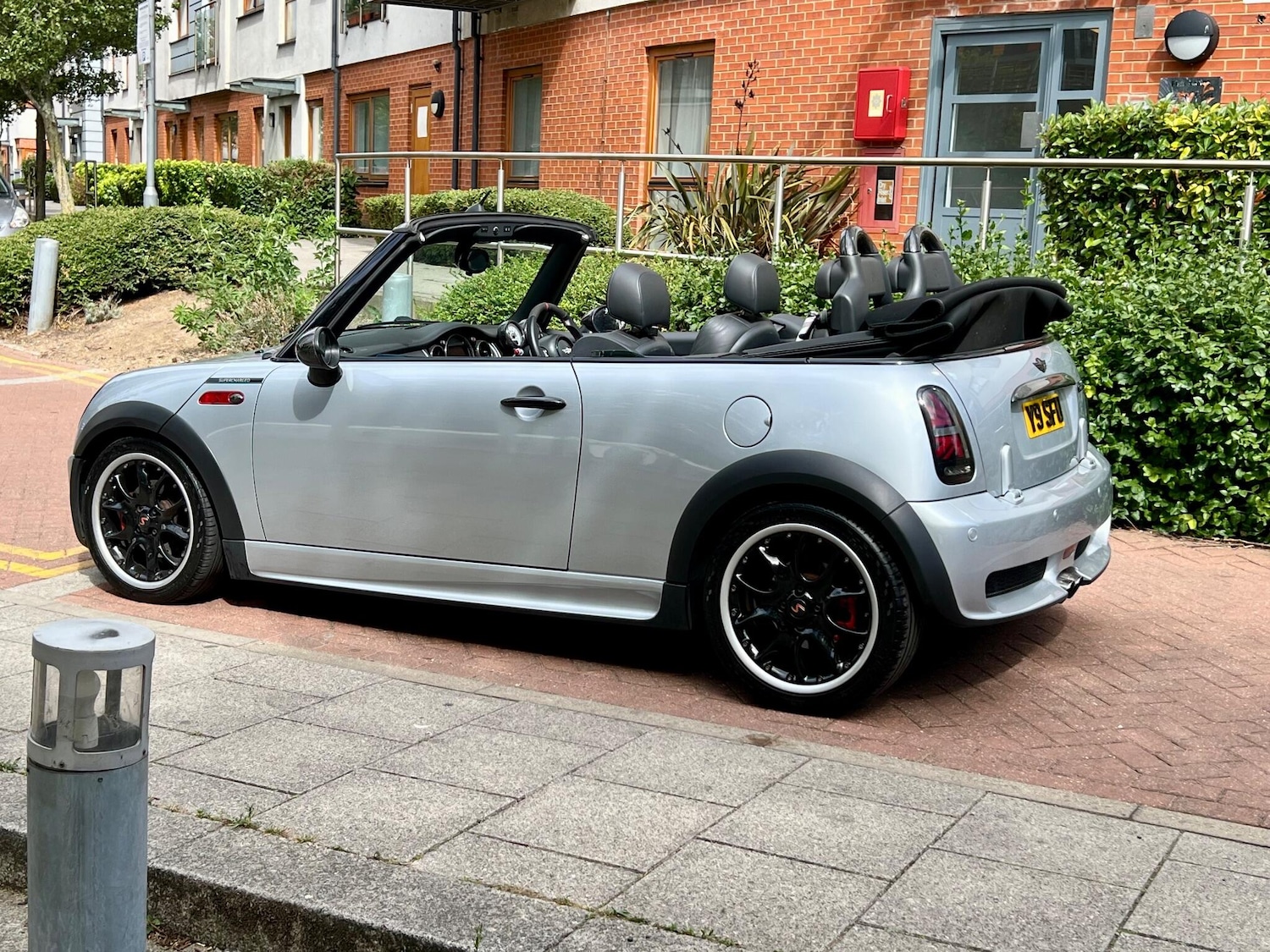 Used MINI Convertible 2006 for sale - 78029193: Photo 3