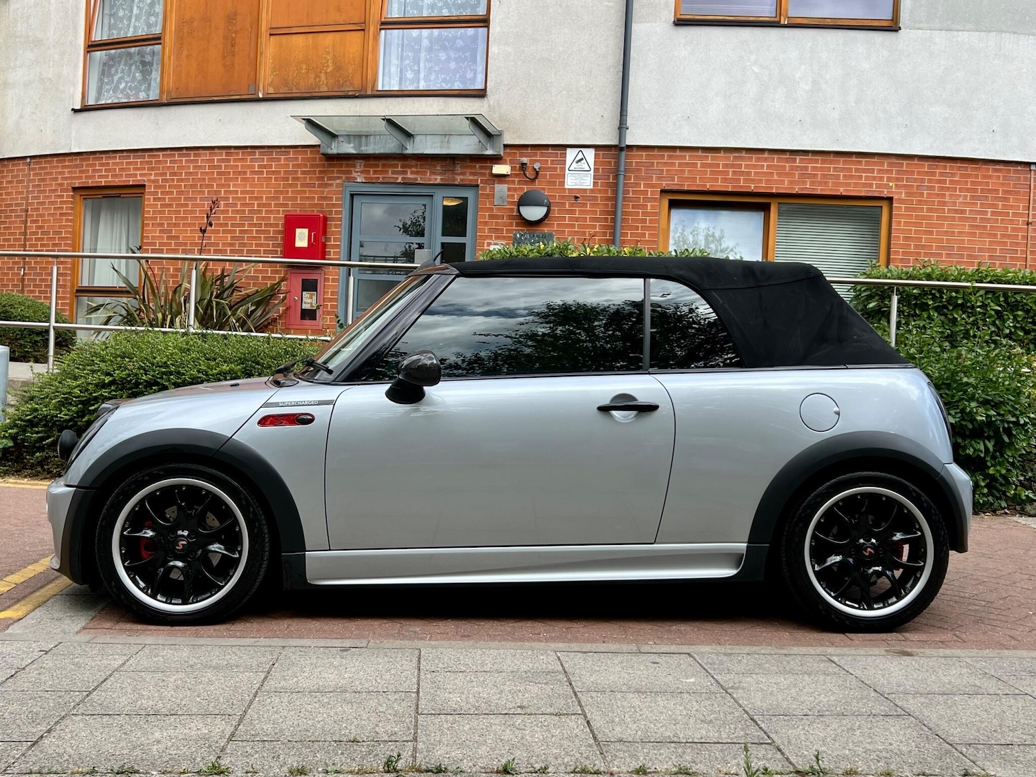 Used MINI Convertible 2006 for sale - 78029193: Photo 7