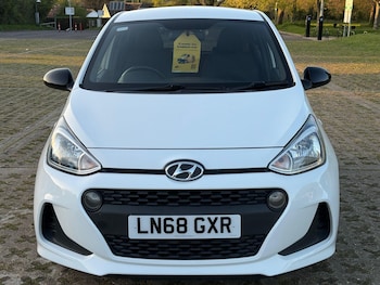 Used Hyundai i10 2018 for sale - 78351531: Photo