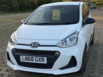 Used Hyundai i10 2018 for sale - 78351531: Photo