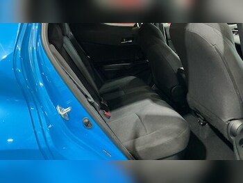 Used Toyota C-HR 2019 for sale - 79210886: Photo