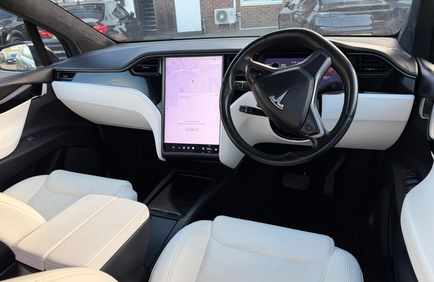 Used Tesla Model X 2020 for sale - 78036893: Photo 2